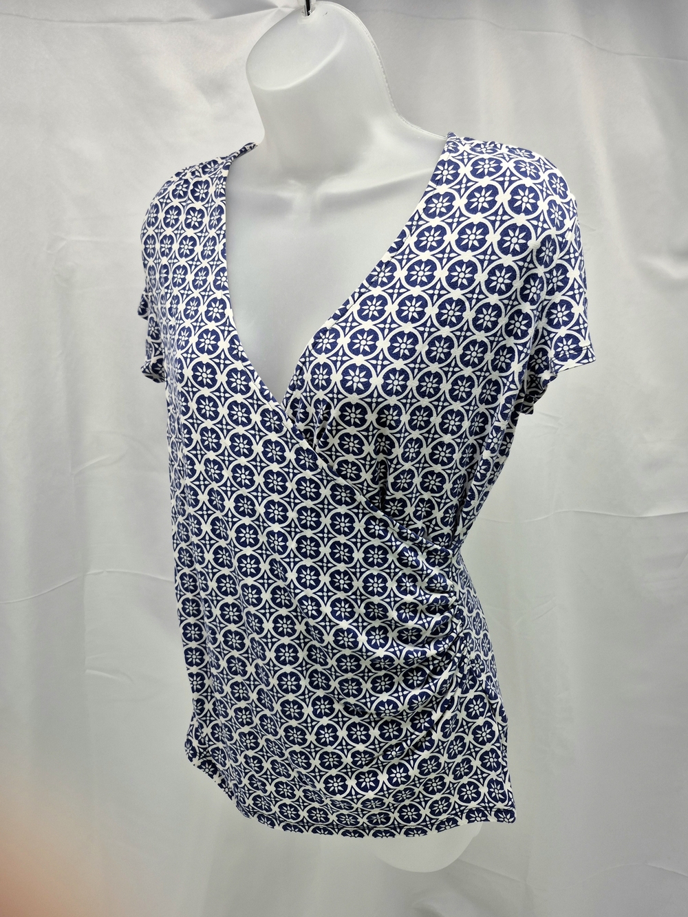 Boden Blue White Geometric Medallion Faux Wrap Short Sleeve Jersey Top Size 12.